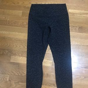 High Rise 25” Formation Camp Deal Coal Size 10